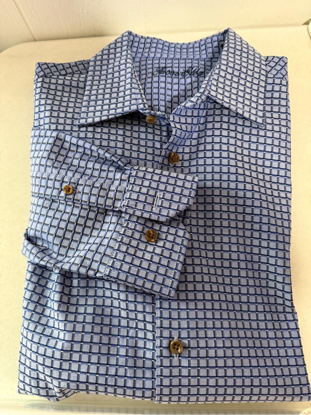 Tasso Elba Men's Blue Grid Pattern Button